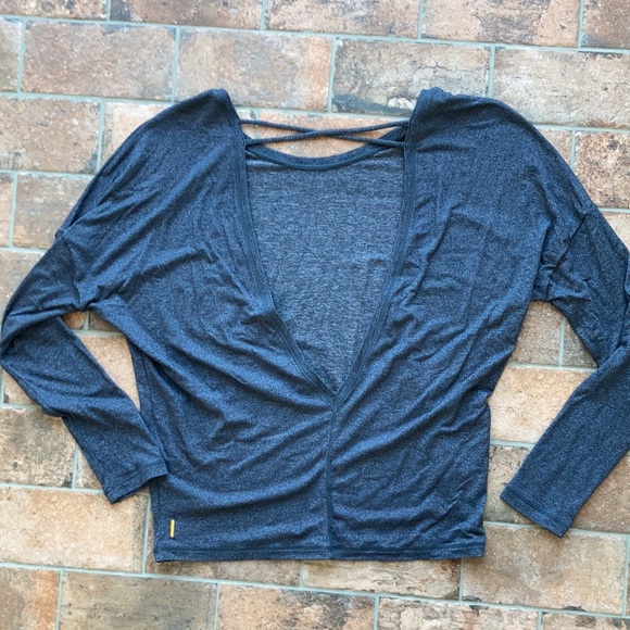 Lucy long sleeve Core-up open back yoga top - Picture 3 of 9